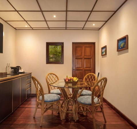 Adaaran Select Meedhupparu