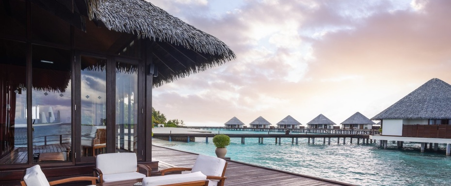 WATER VILLA RESTAURANT & LOUNGE